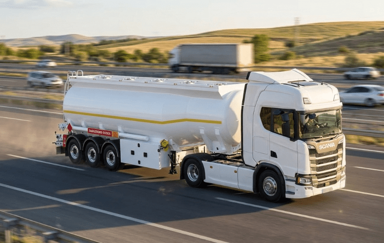 semiremorca cisterna produse petroliere